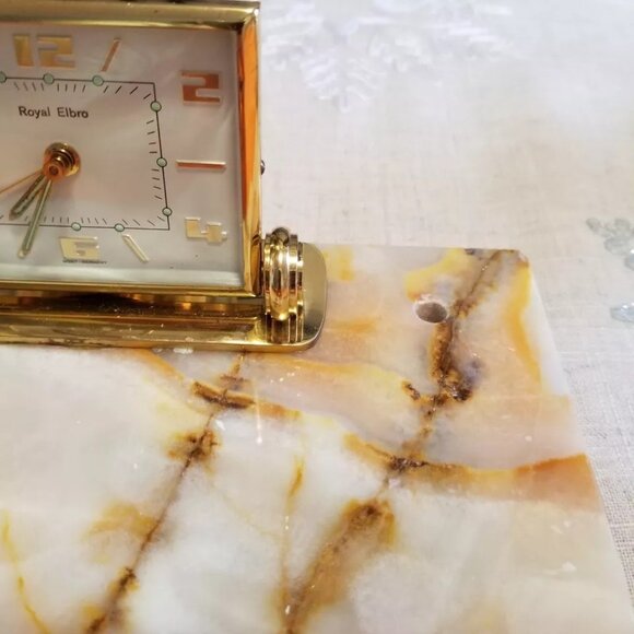 Vintage Brass Royal Elbro Desk Clock w/ Carrara Marble Base Italy - Works - Picture 4 of 6